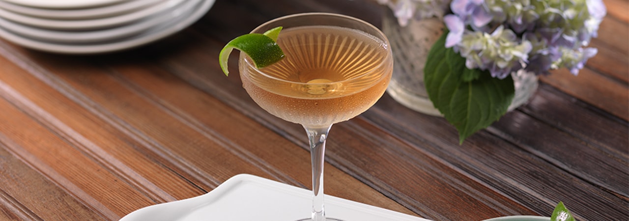 Cocktails by the Signs: Taurus and Gemini Horoscopes